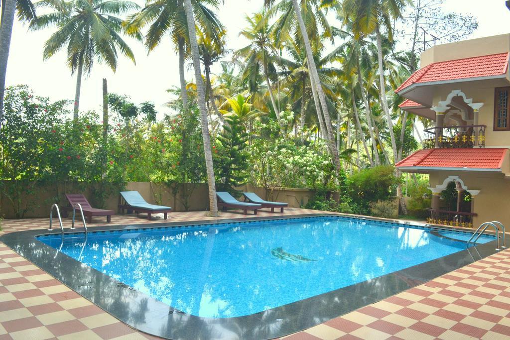 Ganesh Ayurveda Holiday Home Bed And Breakfast Kovalam Exterior photo